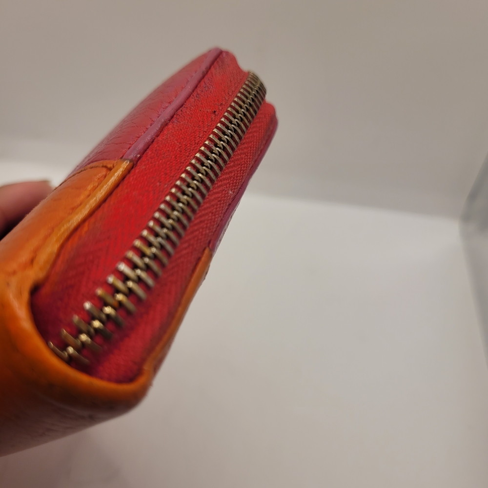 Gucci Red and Orange Leather Wallets - Picture 5 of 6